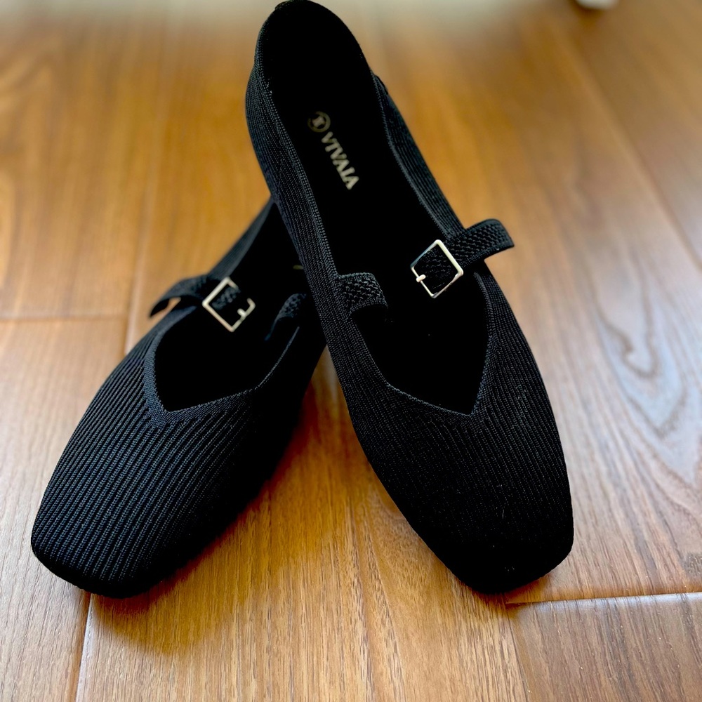 Vivaia square toe Mary Jane , black